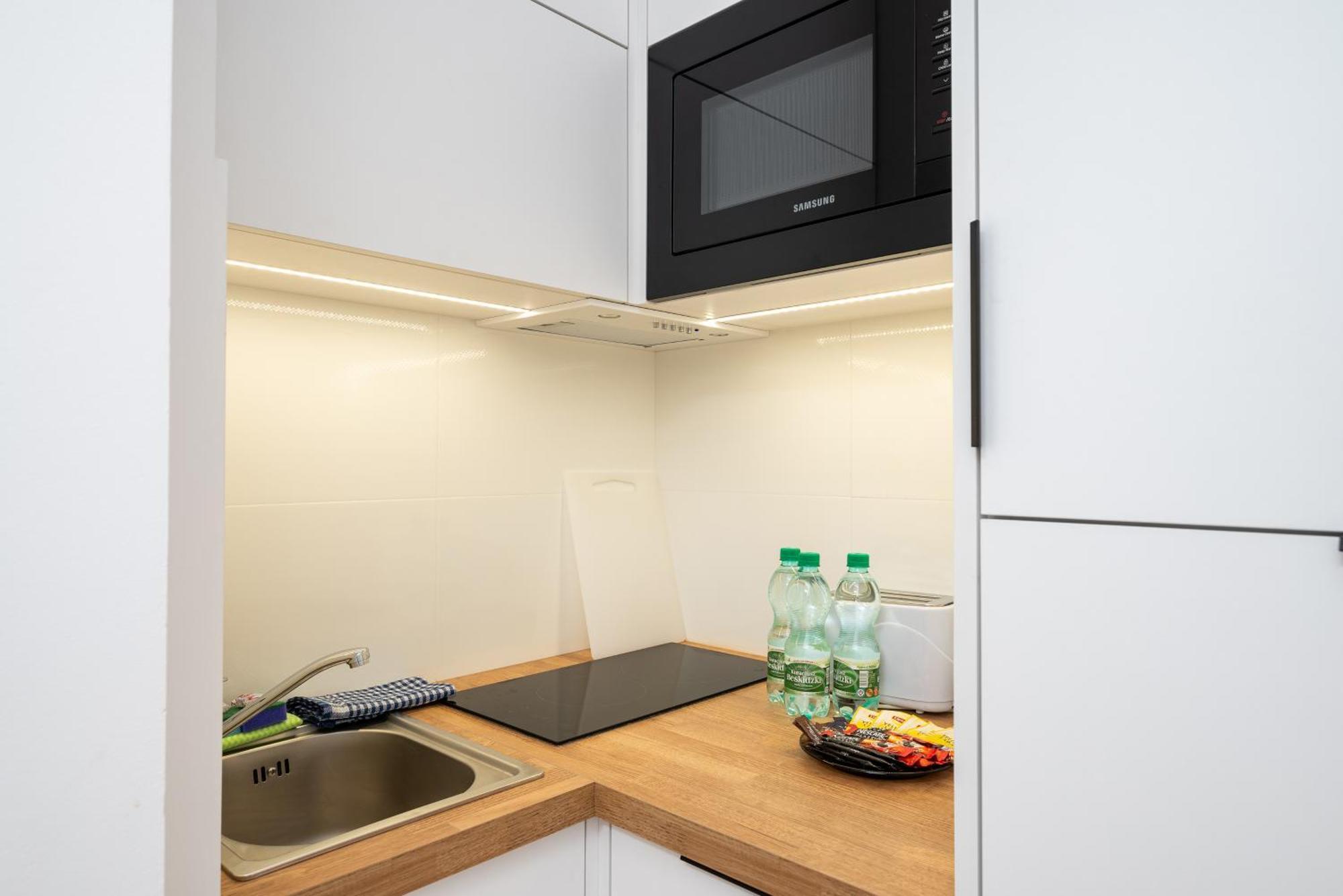 Krasinski Garden Comfort Apartment 华沙 外观 照片